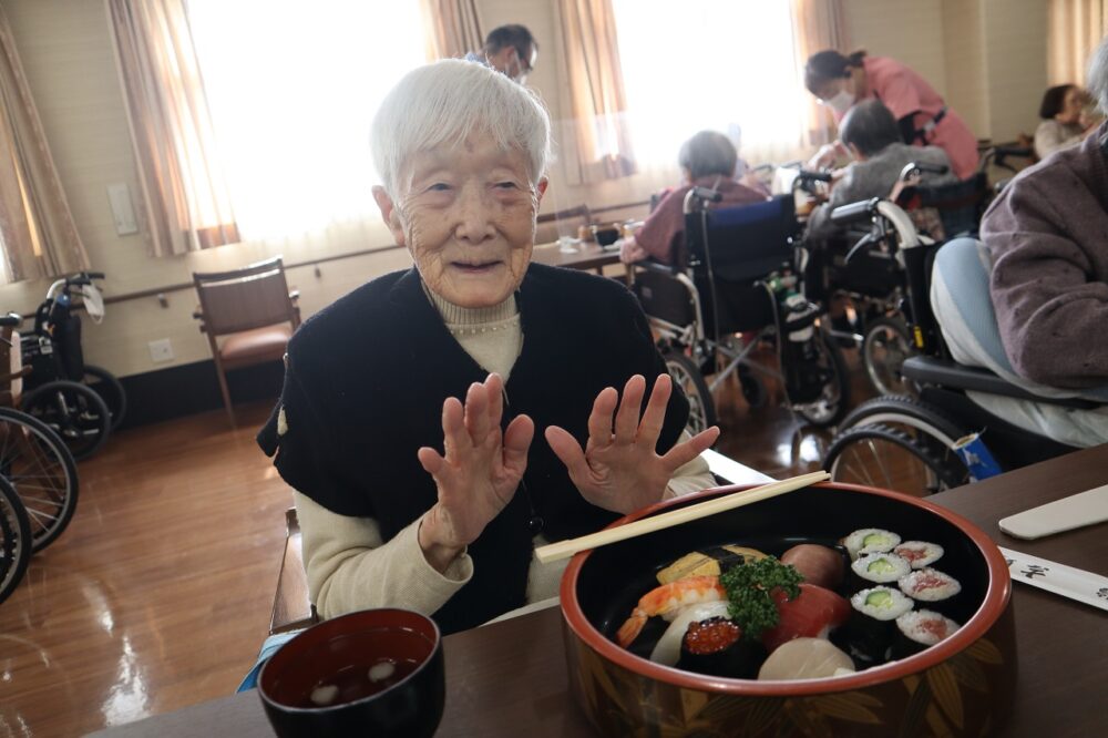 静岡市葵区有料老人ホーム_3月の花水木ランチ