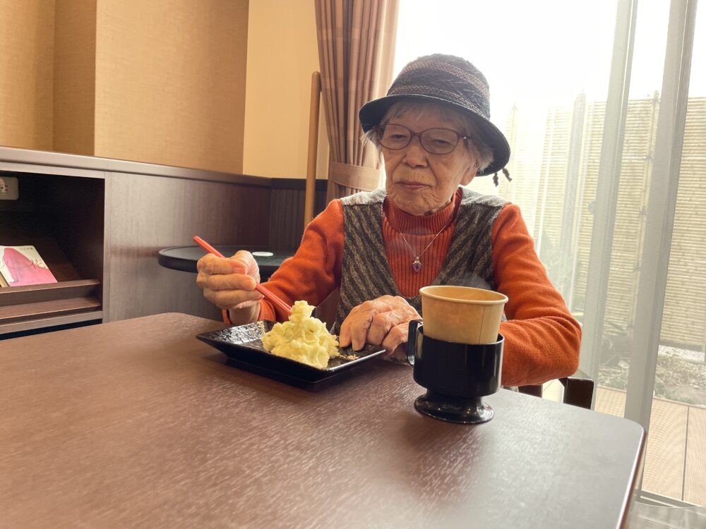 藤枝市老人ホーム_ポテトサラダ作り後編