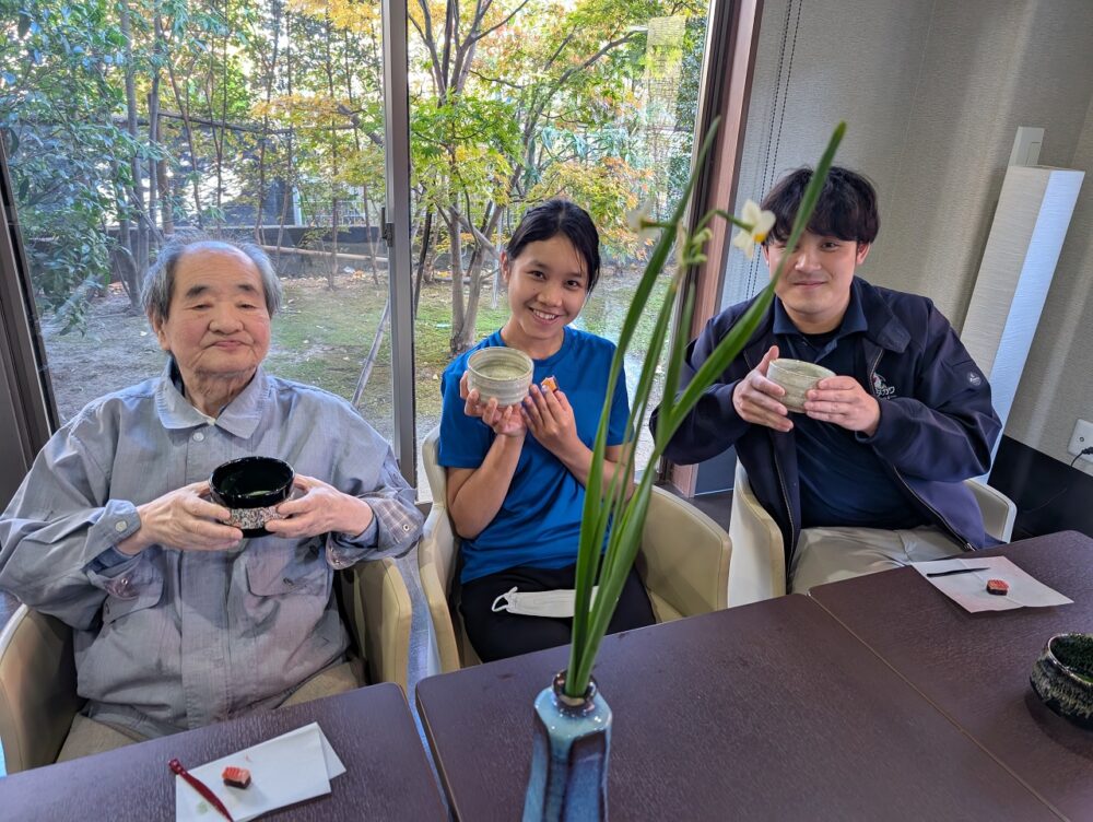 静岡市葵区有料老人ホーム_抹茶を愉しむ会