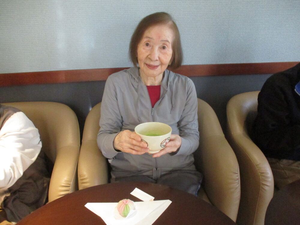 静岡市葵区有料老人ホーム_春分をテーマとしたお茶会