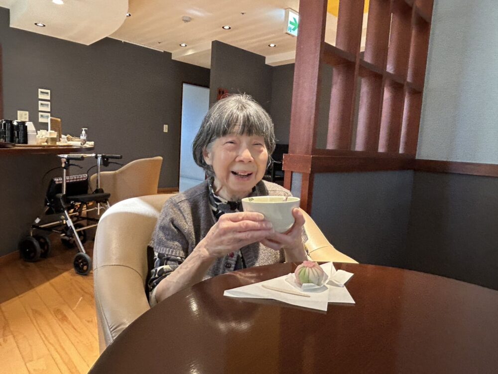 静岡市葵区有料老人ホーム_春分をテーマとしたお茶会