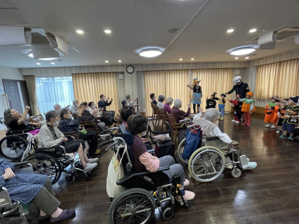 静岡市清水区老人ホーム_手芸クラブ