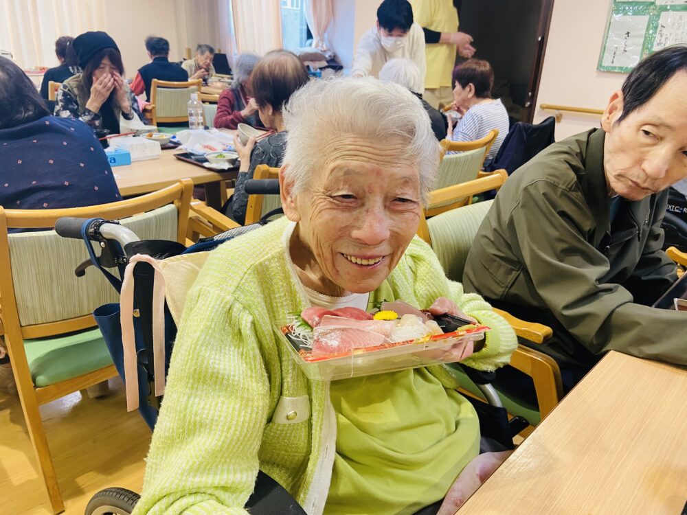 静岡市清水区老人ホーム_4月10日木刺身の日