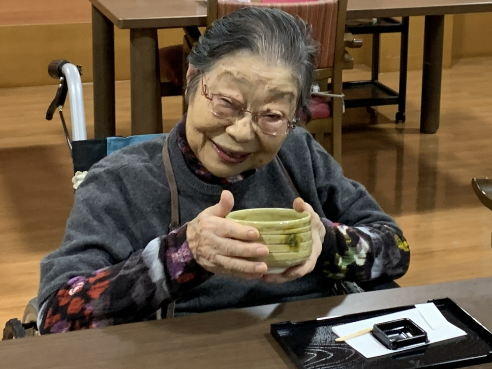 駿東郡長泉町老人ホーム_五感で感じるお茶会