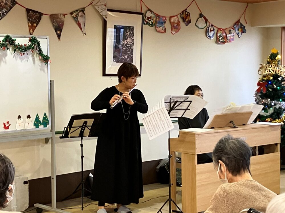 静岡市駿河区老人ホーム_クリスマスコンサート