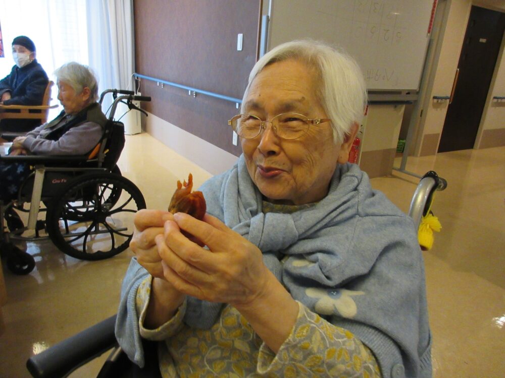 静岡市葵区老人ホーム_干し柿作り