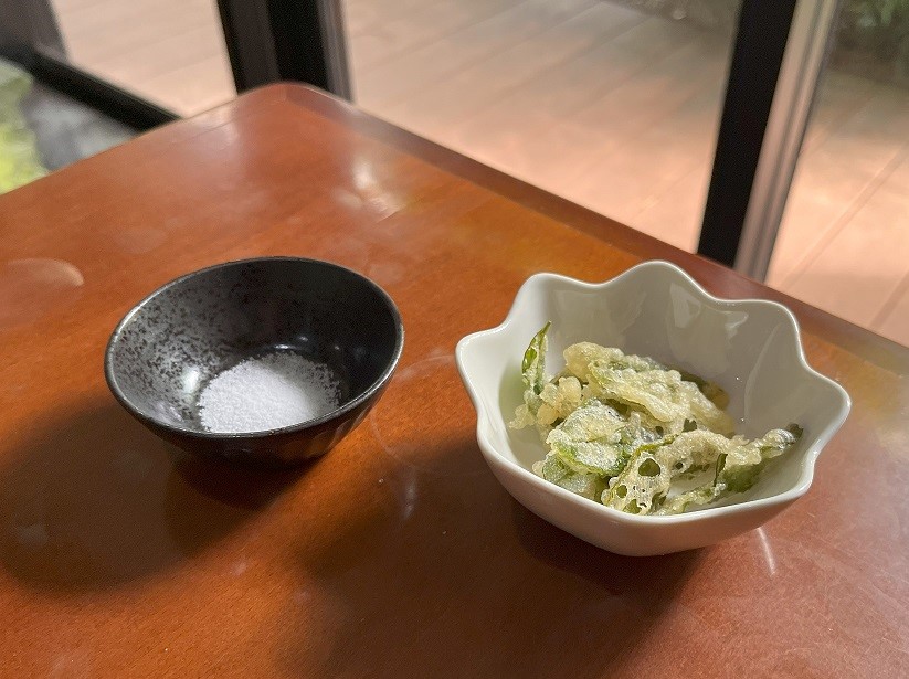 静岡市駿河区老人ホーム_新茶の芽の天ぷら